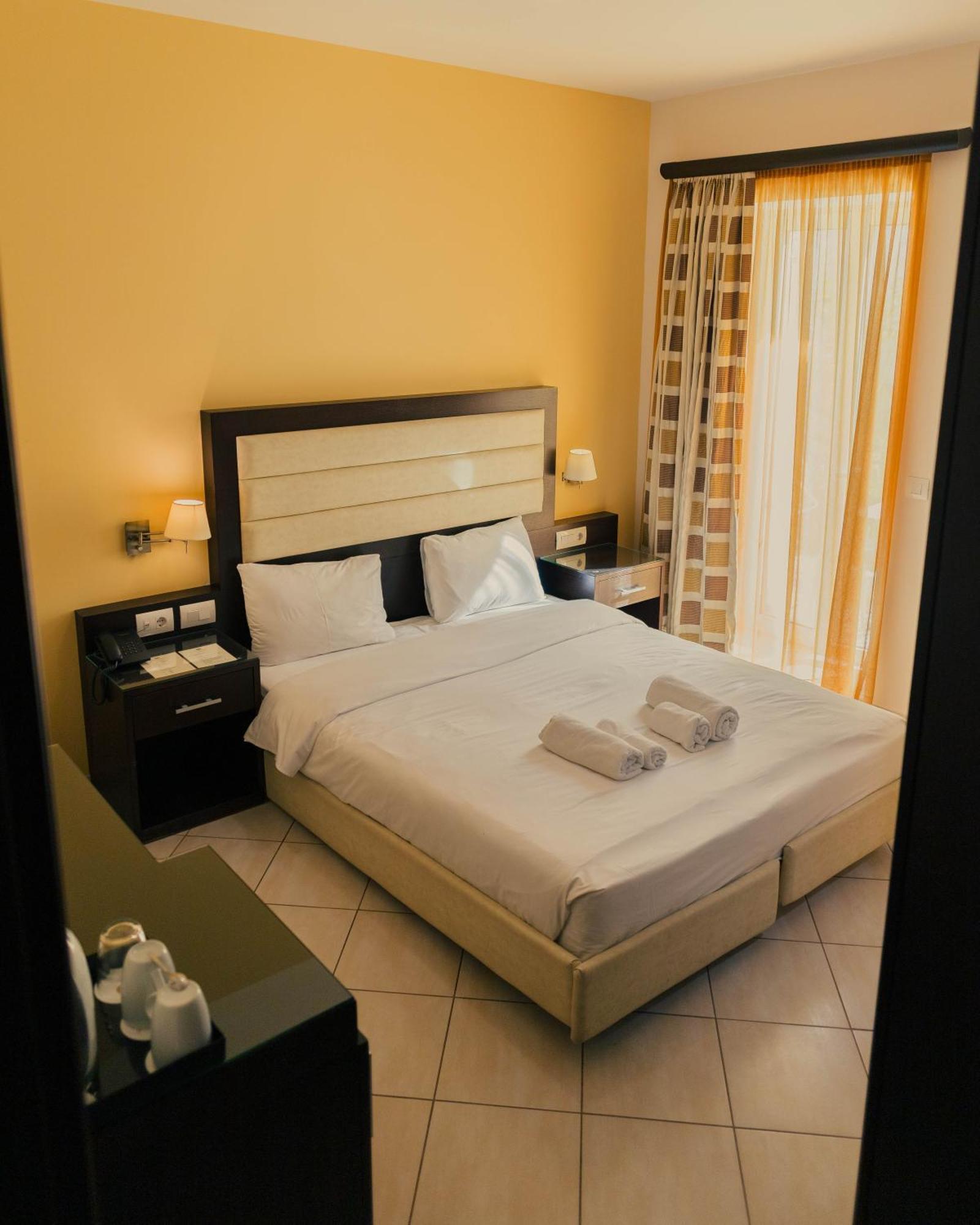 Hotel Kyani Akti Ксилокастро Экстерьер фото