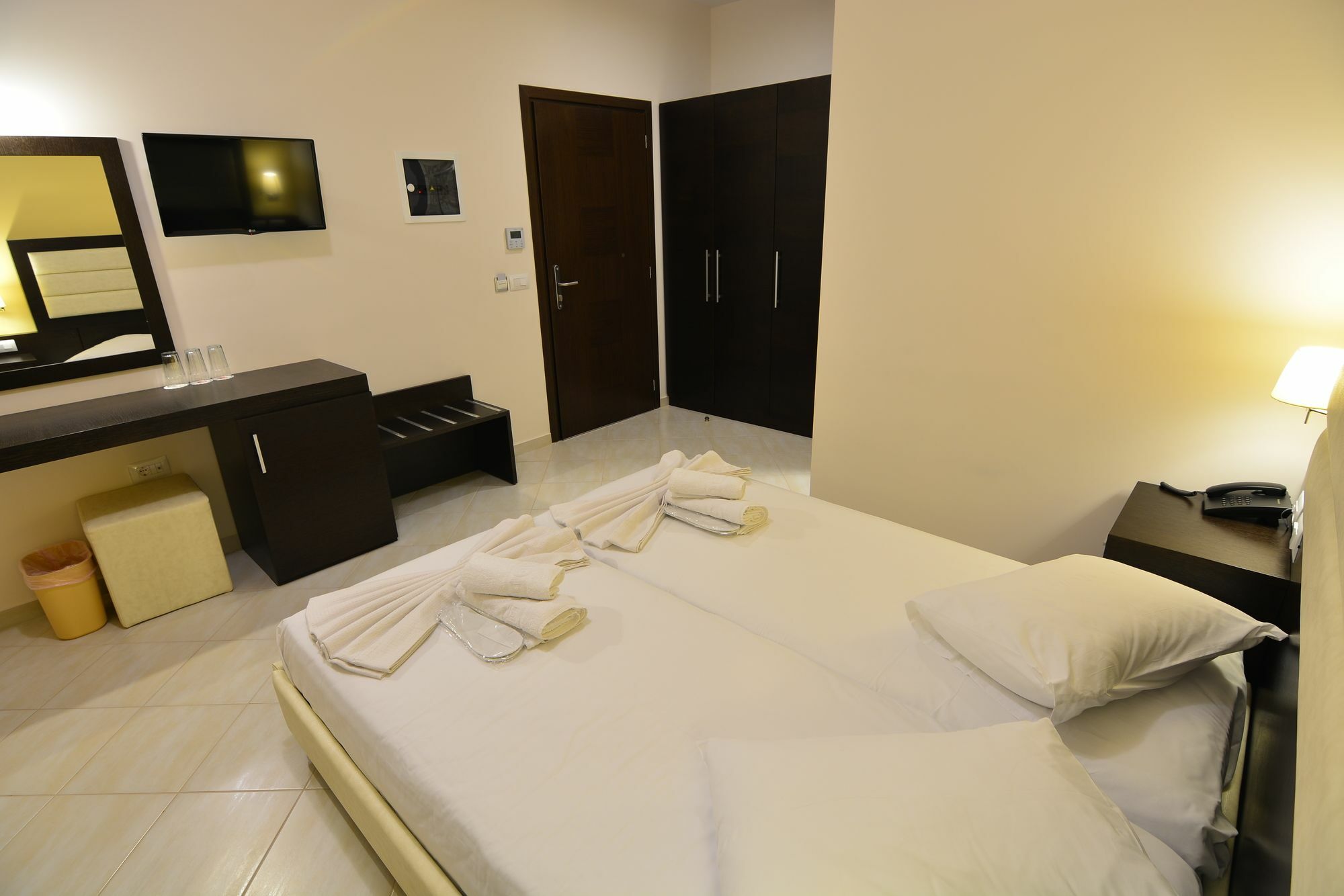 Hotel Kyani Akti Ксилокастро Экстерьер фото